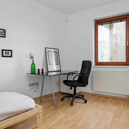 Prima - Spacious In The Main Square With Large Living Apartmán *
